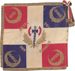 Le drapeau de la France de Vichy avec la franquiste comme symbole au centre.