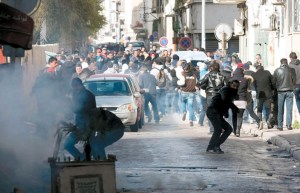 De plus en plus,les travailleurs tunisiens vont se retrouver à la rue.