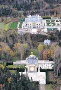 Le château  des Desmarais à Sagard,le centre de la corruption au Québec.