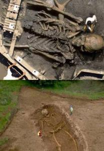   Cette découverte retentissante a été faite par le Aramco Exploration team, l'équipe de prospection de la compagnie pétrolière Saoudienne Aramco. La photo ci-dessus a été prise par l'helicoptère d'Aramco.  Les Saoudiens pensent qu'il s'agit là des restes du peuple d'Aad, des géants anciens dont on parle dans le Coran. La zone a été sécurisée par l'armée Saoudienne et l'information aurait dû rester secrète, mais cette photo a pu filtrer sur Internet.  Fait troublant, un deuxième squelette vient d'être mis à jour en Irak, dans la partie Kurde au nord du pays. http://chezluc.blogspot.com/2006/04/dcouverte-de-deux-squelettes-de-gant.html 