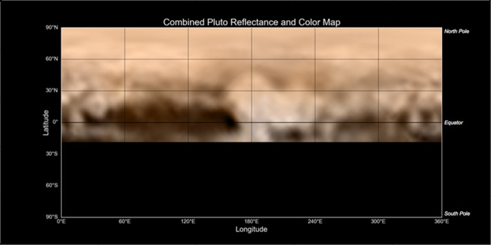 Cette carte de Pluton a été créé à partir d'images prises du 27 Juin au 3 Juillet par le Long Range Reconnaissance Imager (LORRI) de New Horizons, combinées avec des données de couleur basse résolution de l'instrument Ralph. Elle montre un large éventail de marques sombres et lumineuses de différentes tailles et formes. (Crédits: NASA-JHUAPL-SWRI)