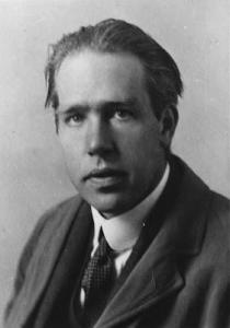Niels Bohr...il changera de camps avec adresse ,au milieu du conflit.