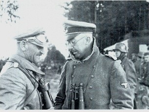 Heinrich Himmler en compagnie de Sepp Dietrich.