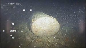 Fut de déchets radioactifs rejeté par des navires américains durant la période de  la Guerre froide...dans l'océan Pacifique.