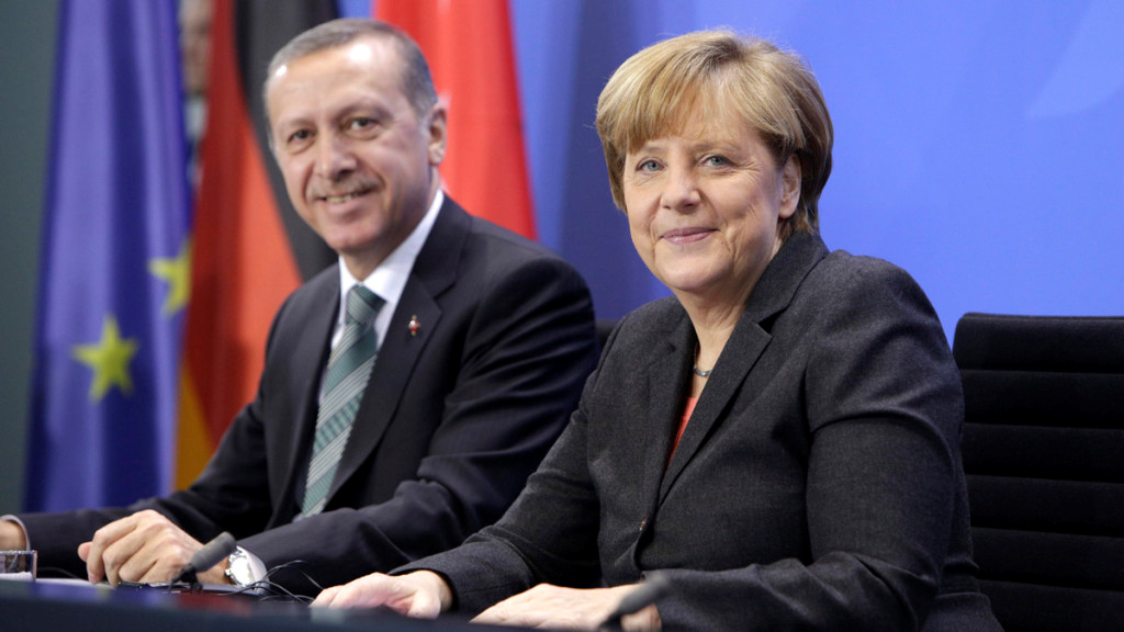 Angela Merkel et Ahmet Davudoglu