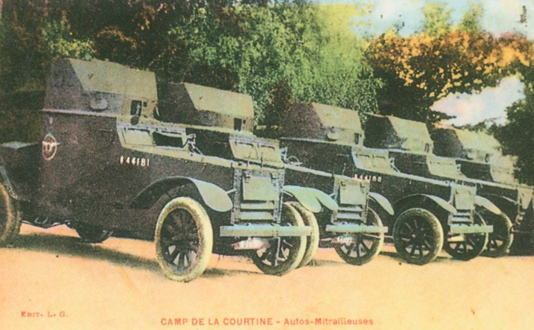 Carte postale  française  Autos  mitrailleuses 