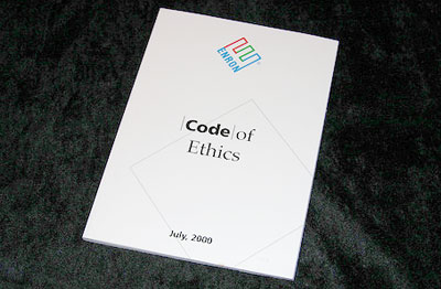 Le code de l’éthique par Enron, publié en juillet 2000 