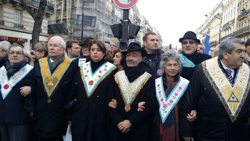 Manifestation maçonnique à Paris,en 2015,pour soutenir Charlie Hebdo.