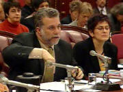 Son but:anéantir le peuple québécois français et le remplacer progressivement  par des immigrants anglophones...ça fera plus "canadian"!