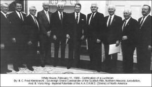 Ronald Reagan et ses amis illuminatis...et francs maçons.