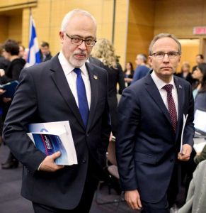Martin Coîteux et Carlos Laetao les grands défenseurs néolibéraux de l'esclavagisme actuel.